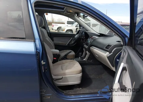 2015 Subaru Forester 2.5I Premium z USA, uszkodzony, nr VIN JF2SJADC7FH432824